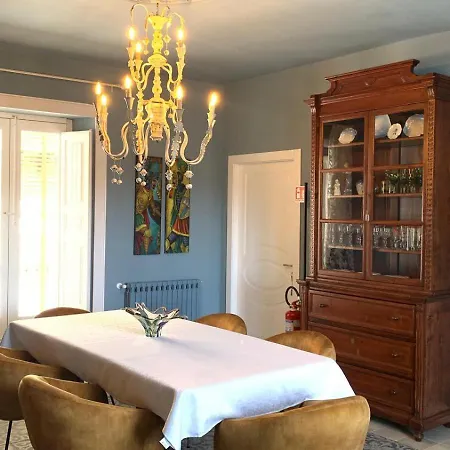 Damur Bed and breakfast 4*