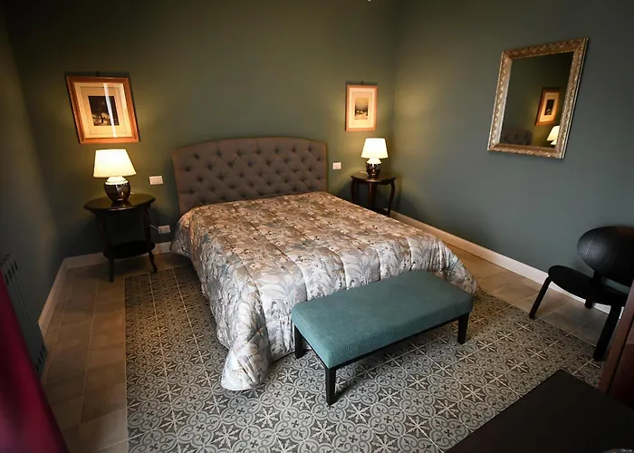 Damur Bed & Breakfast 4*